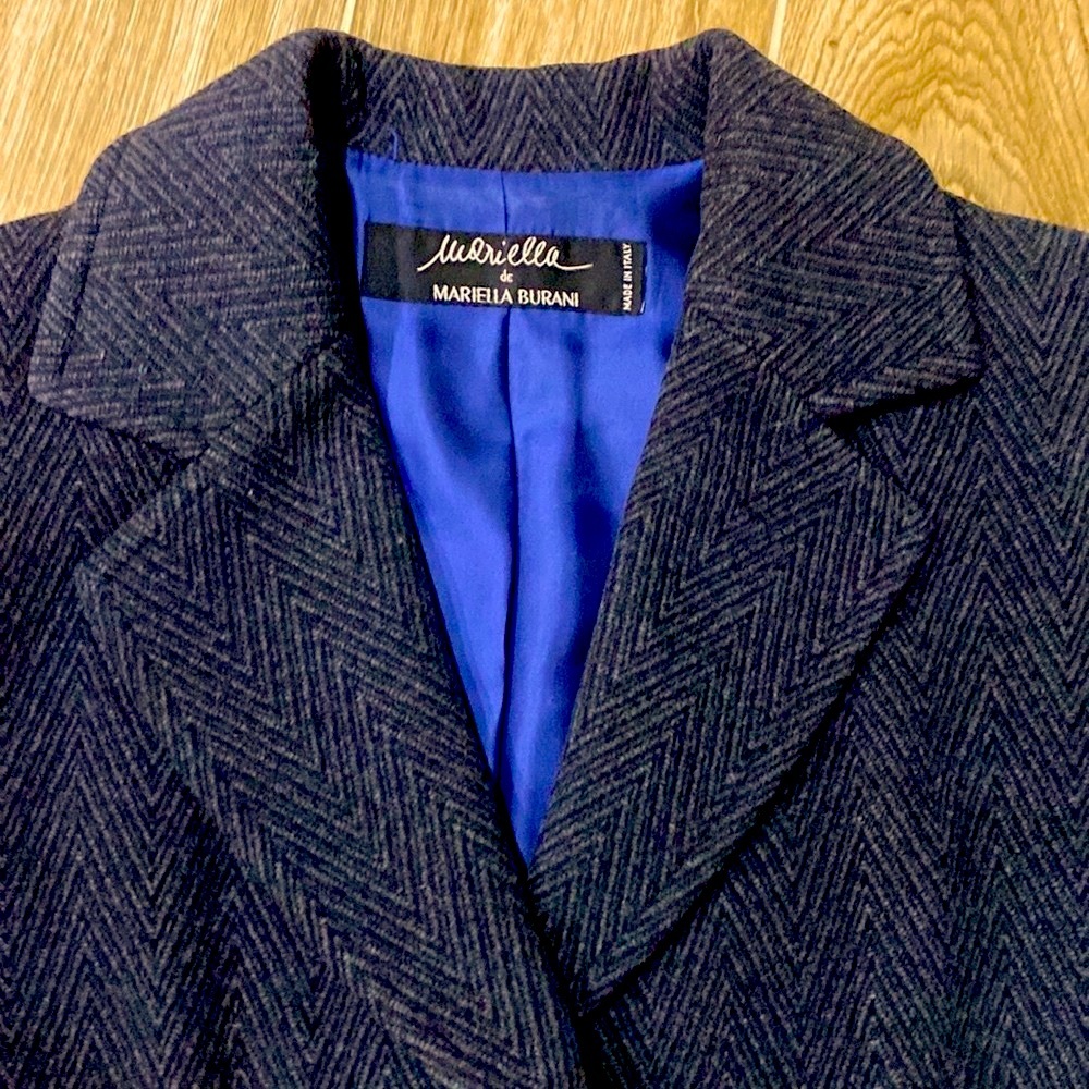 MADE IN ITALY WOOL COAT with slit at the back, size 10 length50width20sleeve23 - Picture 2 of 6